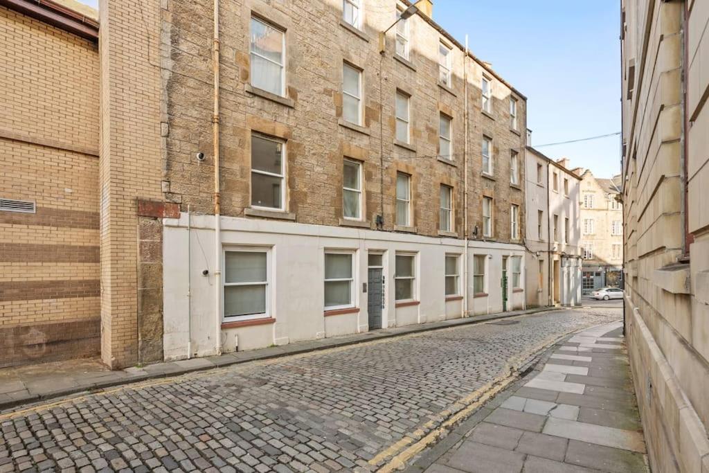 Two Bedroom Apartment-Central Edinburgh-Old Town-Licensed Eksteriør billede