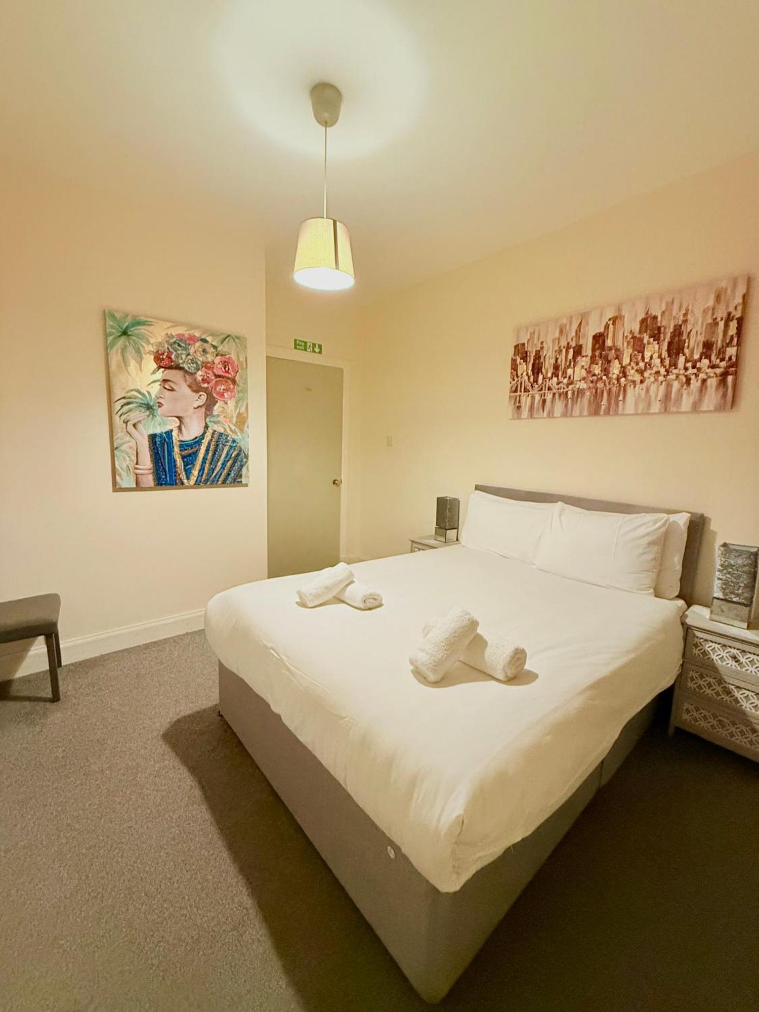 Two Bedroom Apartment-Central Edinburgh-Old Town-Licensed Eksteriør billede